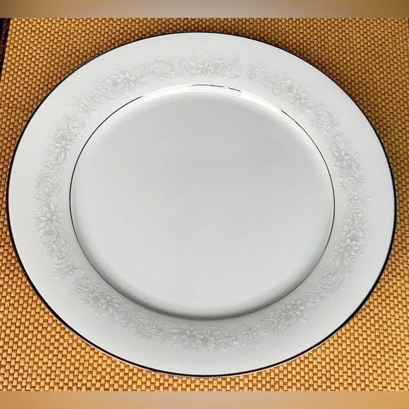 Vintage Discontinued Noritake Cumberland Dinner Plate Replacement - Picture 11 of 15